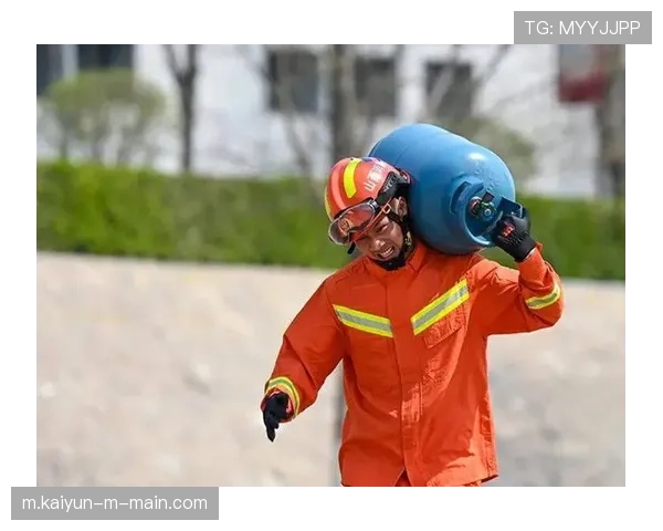 王浩然中距离面框技术 国际赛场对抗强度适应中