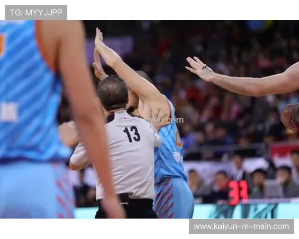 南京控卫轮换补强 卡特赖特组织能力缓解西热压力