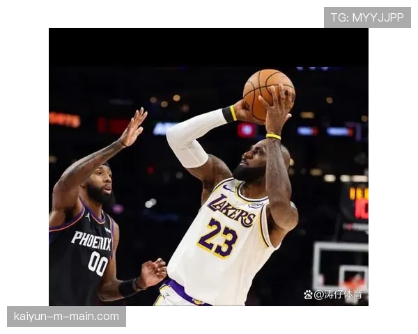 湖人末段防守布置 詹姆斯扮演自由人角色破坏发球线路 湖人末段防守布置 詹姆斯扮演自由人角色破坏发球线路