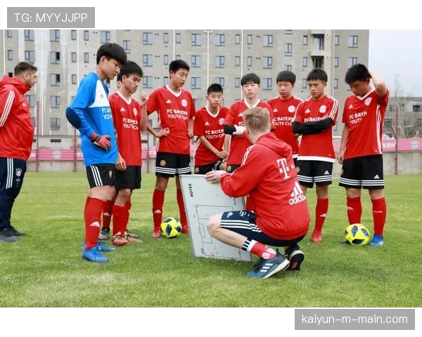 拜仁启用16岁青训门将应急，普雷斯科特成年队首秀验证梯队培养体系